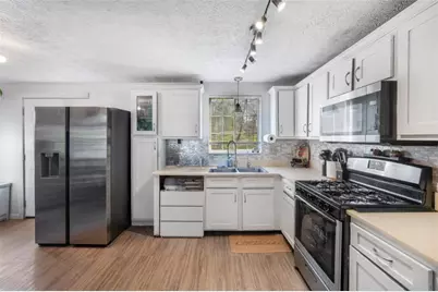 3274 Adelade Court, Lithonia, GA 30038 - Photo 5