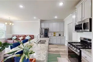 339 Cherryhill Ln, Woodstock, GA 30188 - Photo 5