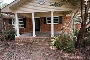 7205 Lakeview Dr, Covington, GA 30014 - Photo 1