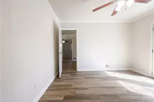 1325 Hidden Circle Dr, Sugar Hill, GA 30518 - Photo 15