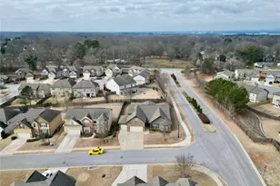 5763 Shore Isle Ct, Flowery Branch, GA 30542 - Photo 5