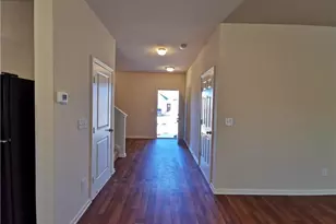 11 Darling Ln, Pendergrass, GA 30567 - Photo 5