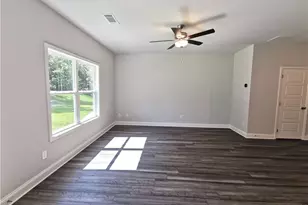 209 Station Overlook Dr, Auburn, GA 30011 - Photo 5