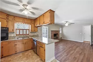 3325 Henderson Dr, Cumming, GA 30041 - Photo 5