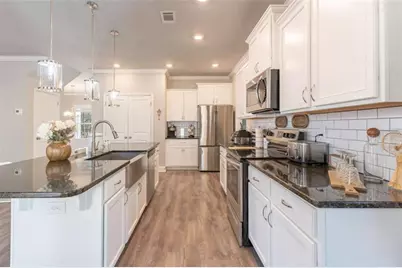 35 Hawthorn Lane, Covington, GA 30014 - Photo 11