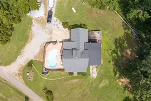 131 Caudell Dr, Lula, GA 30554 - Photo 3