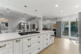 302 Hascall Rd NW, Atlanta, GA 30309 - Photo 13