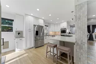 302 Hascall Rd NW, Atlanta, GA 30309 - Photo 11