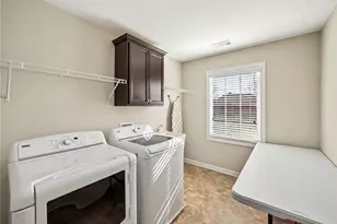 6672 Trail Side Dr, Flowery Branch, GA 30542 - Photo 43