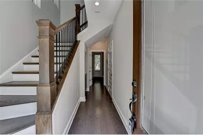 595 Broadview Place NE, Atlanta, GA 30324 - Photo 5