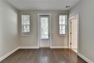 595 Broadview Pl NE, Atlanta, GA 30324 - Photo 9