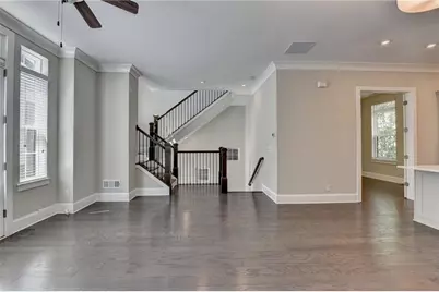 595 Broadview Place NE, Atlanta, GA 30324 - Photo 27