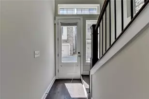 595 Broadview Pl NE, Atlanta, GA 30324 - Photo 7