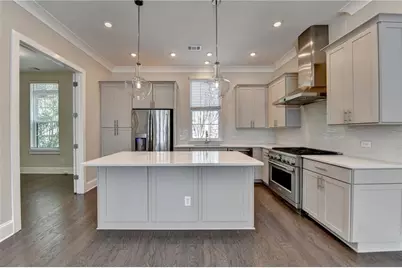 595 Broadview Place NE, Atlanta, GA 30324 - Photo 31