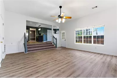 281 Fox Run, Loganville, GA 30052 - Photo 13