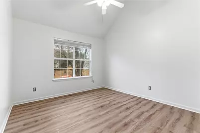 281 Fox Run, Loganville, GA 30052 - Photo 17