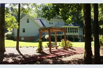6450 Lake Sara Glen Drive, Douglasville, GA 30135 - Photo 11