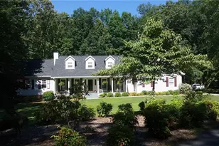 6450 Sara Glen Dr, Douglasville, GA 30135 - Photo 9