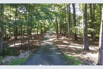 6450 Lake Sara Glen Drive, Douglasville, GA 30135 - Photo 13