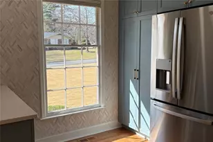 301 E Valley Dr, Marietta, GA 30068 - Photo 17