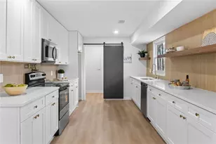 2881 Glenhaven Ct SW, Conyers, GA 30094 - Photo 9