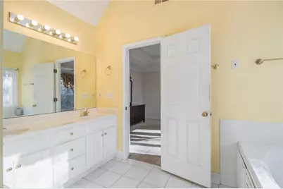 2118 Sableshire Way SE, Conyers, GA 30013 - Photo 17