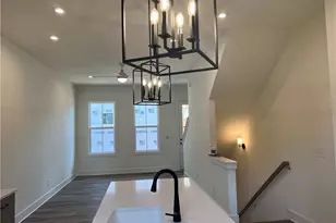 154 Chestnut Cir, Atlanta, GA 30342 - Photo 25