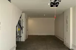 154 Chestnut Cir, Atlanta, GA 30342 - Photo 23