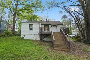 2132 Penrose Dr, East Point, GA 30344 - Photo 33