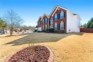 1528 Rolling Meadows Dr, McDonough, GA 30253 - Photo 3