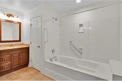 26204 Plantation Drive NE, Atlanta, GA 30324 - Photo 15