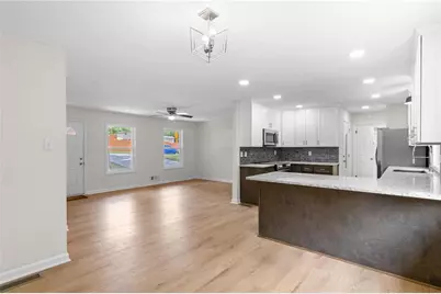 1558 Tanglewood Way NW, Conyers, GA 30012 - Photo 5