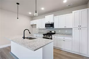 105 Winston Way, Carrollton, GA 30117 - Photo 3