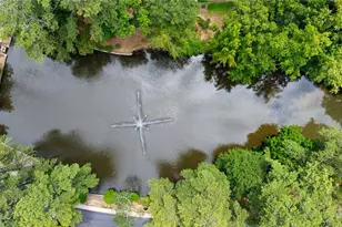 28206 Plantation Dr NE, Atlanta, GA 30324 - Photo 3