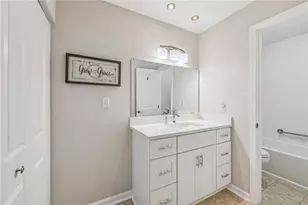 28206 Plantation Dr NE, Atlanta, GA 30324 - Photo 33