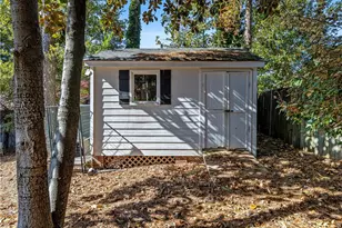 215 Pineywood Rd, Griffin, GA 30224 - Photo 45