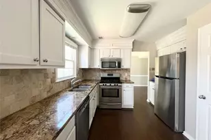 450 Mikasa Dr, Alpharetta, GA 30022 - Photo 9