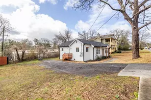 1466 Venetian Dr SW, Atlanta, GA 30311 - Photo 9