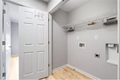 1781 Liberty Parkway NW, Atlanta, GA 30318 - Photo 29