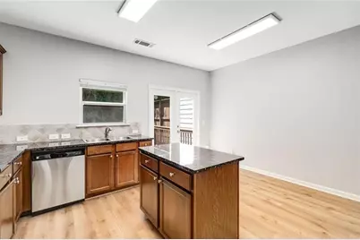 1781 Liberty Parkway NW, Atlanta, GA 30318 - Photo 17