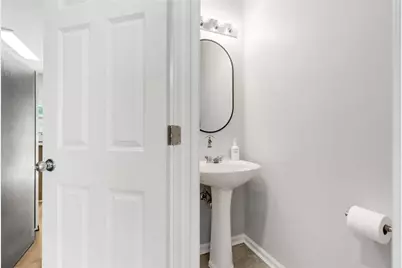 1781 Liberty Parkway NW, Atlanta, GA 30318 - Photo 5