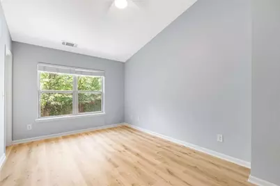 1781 Liberty Parkway NW, Atlanta, GA 30318 - Photo 25