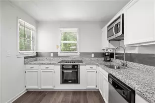 1738 Duke Rd, Atlanta, GA 30341 - Photo 7