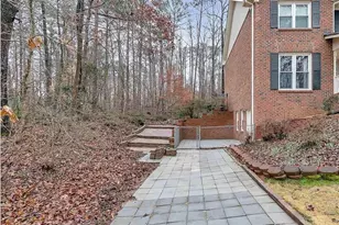 2250 Plantation Rd, Lawrenceville, GA 30044 - Photo 9