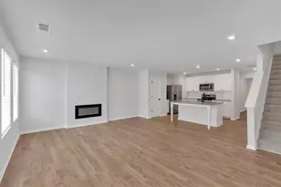 111 Village Green Dr, Adairsville, GA 30103 - Photo 9