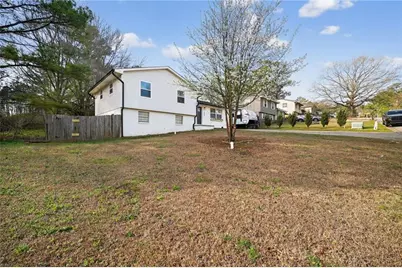 187 W Windemere Way, Jonesboro, GA 30238 - Photo 1