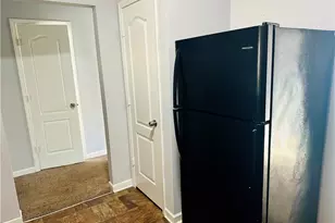 6078 Oak Bend Ct, Riverdale, GA 30296 - Photo 7