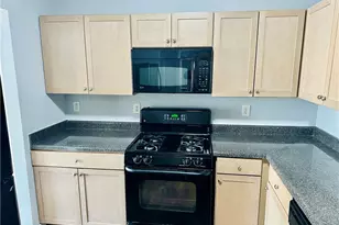 6078 Oak Bend Ct, Riverdale, GA 30296 - Photo 5