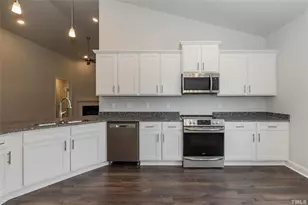 211 Laney Dr, Carrollton, GA 30117 - Photo 7