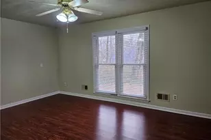 619 Oak Moss Dr, Lawrenceville, GA 30043 - Photo 15